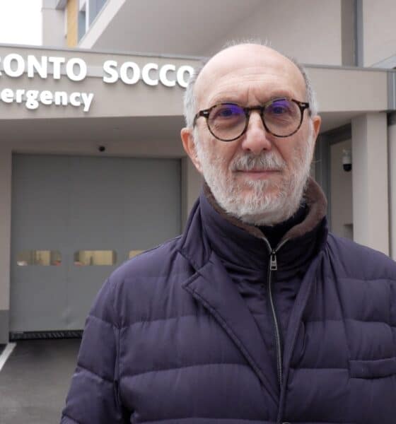 L'assessore regionale alla Salute Riccardo Riccardi davanti al nuovo Pronto soccorso dell'Ospedale di Pordenone