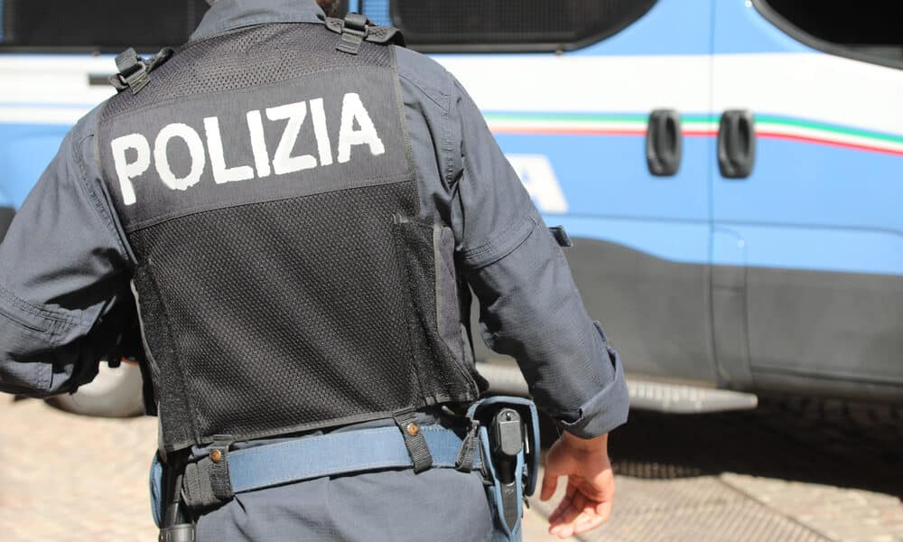 Agente di Polizia - Rafforzati gli organici della Polizia in Friuli-Venezia Giulia: 124 nuovi agenti e ispettori, con priorità alla Polizia di frontiera tra Trieste, Gorizia e Udine