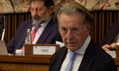 L'assessore Scoccimarro durante i lavori d'Aula