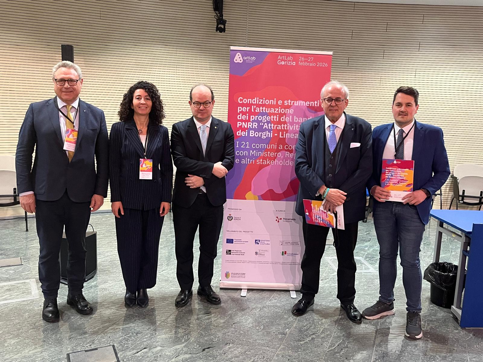 Foto di gruppo per la due giorni goriziana su borghi e Pnrr - Borgo Castello