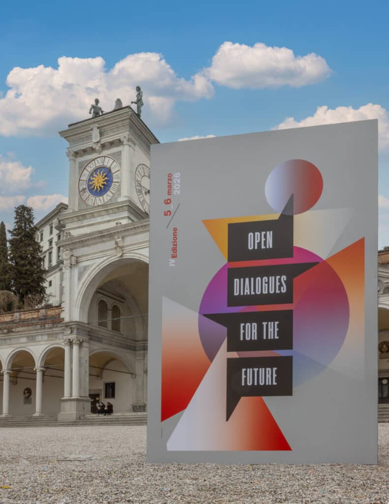 Una delle installazione nel centro di Udine