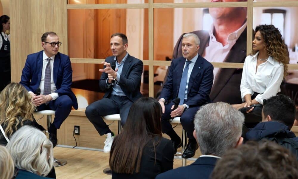 Il governatore Fedriga e l'assessore Bini assieme a Samira Lui e il direttore Cerno alla Bit di Milano - Bit 2026 di Milano