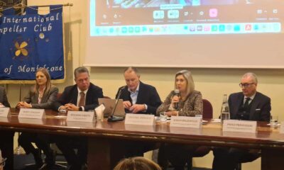 L'assessore Amirante durante il suo intervento a Monfalcone