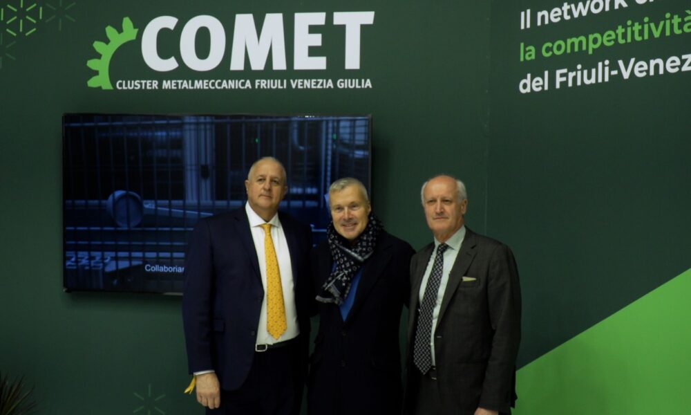 L'assessore regionale Sergio Emidio Bini (al centro) con il presidente della Fiera di Pordenone Renato Pujatti e il presidente del distretto Comet Sergio Barel (a sinistra) - SamuExpo 2026