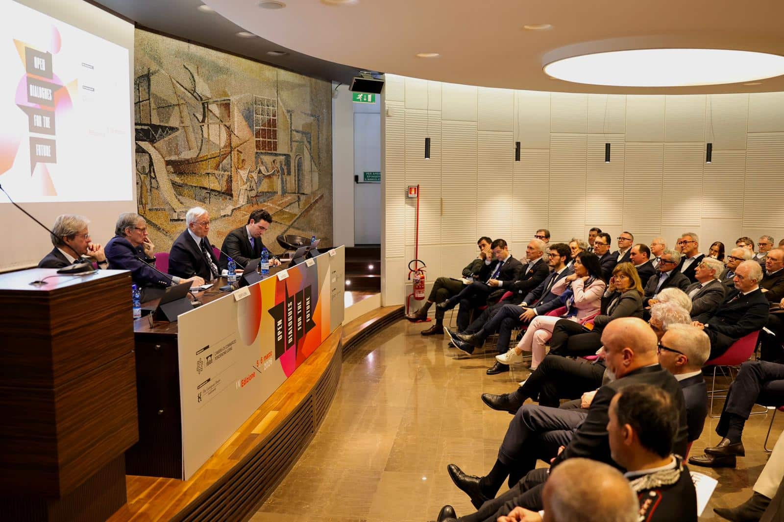 Una fase della presentazione in anteprima di Open Dialogues for the Future 2026