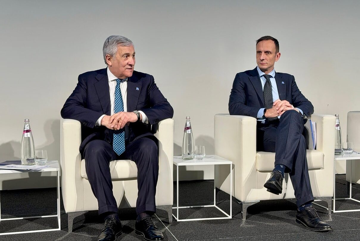 Il governatore Massimiliano Fedriga (a destra) con il ministro degli Affari esteri Antonio Tajani