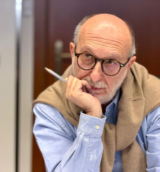 L'assessore Riccardi durante la riunione di Giunta