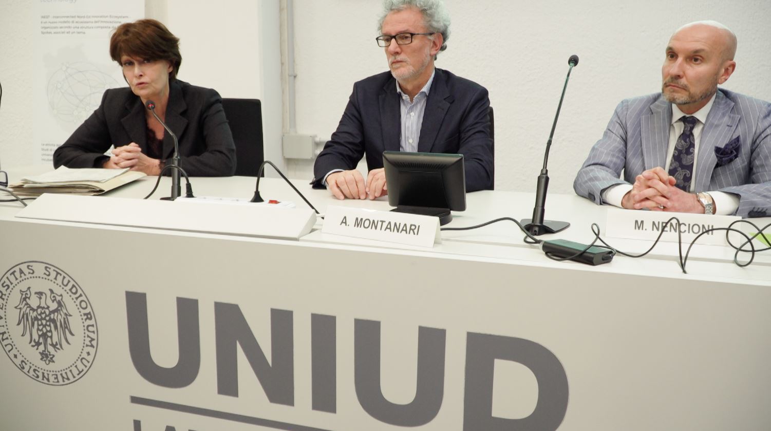 L’assessore all’Università Alessia Rosolen durante la presentazione di labvillage.it