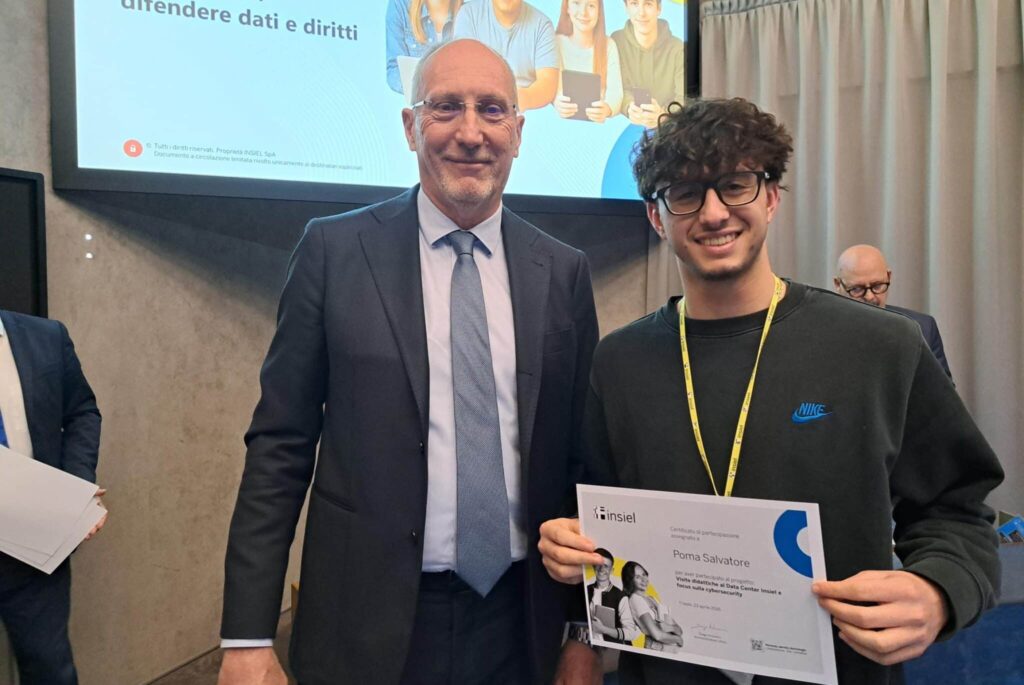 Diego Antonini alla consegna degli attestati