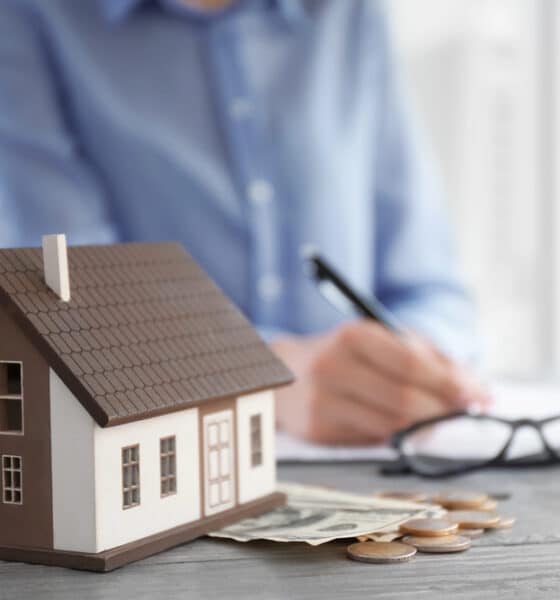 Casa e denaro