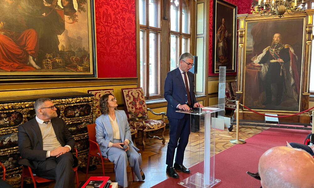 La presentazione della mostra Una sfinge l’attrae. Massimiliano d’Asburgo e le collezioni egizie tra Trieste e Vienna, a cui ha partecipato l'assessore regionale alle Autonomie locali Pierpaolo Roberti - rapina ospedale Udine