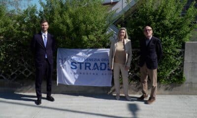 L'assessore Cristina Amirante insieme al presidente di Fvg Strade Simone Bortolotti e al sindaco di San Lorenzo Isontino Ezio Clocchiatti