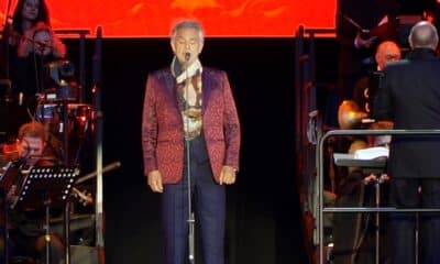 Il maestro Bocelli durante il concerto
