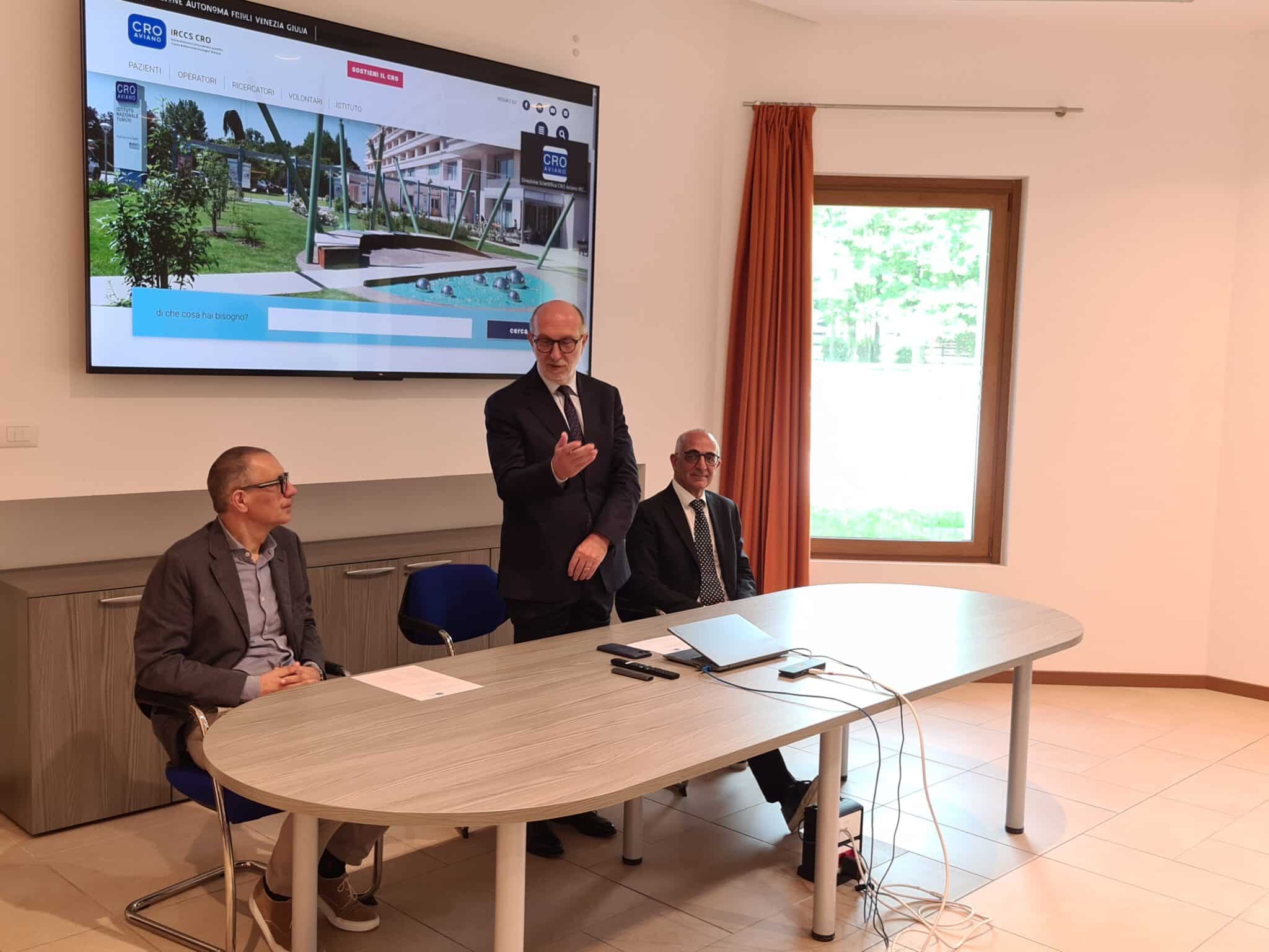 L'assessore regionale alla Salute, Riccardo Riccardi, nel suo intervento al Campus del Cro di Aviano alla presentazione della ricerca sul mesotelioma pleurico