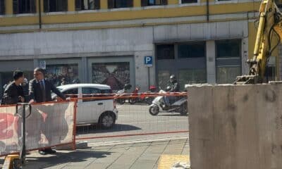 L'assessore regionale alle Autonomie locali e sicurezza Pierpaolo Roberti, nel corso del sopralluogo al cantiere di riqualificazione di piazza Goldoni a Trieste