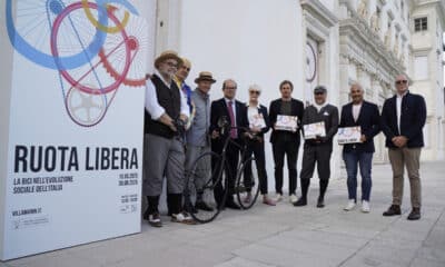 L'inaugurazione della mostra "Ruota Libera" a Villa Manin