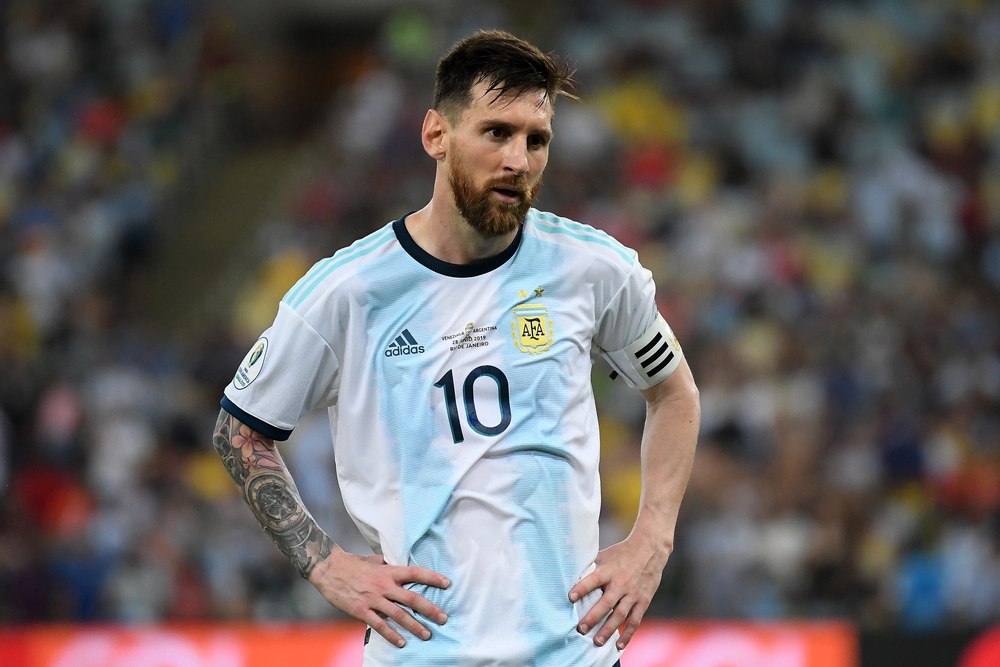 Lionel Messi con la maglia dell'Argentina