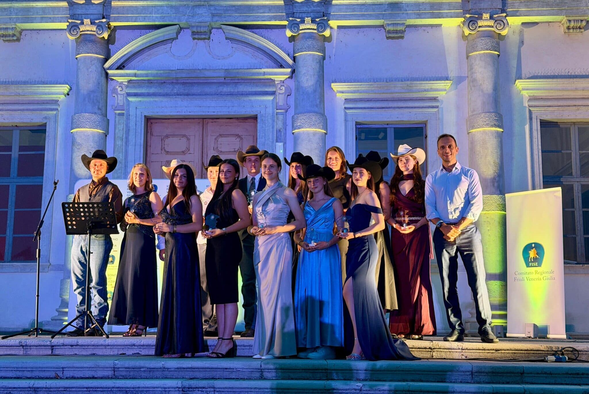 Il governatore del Fvg Fedriga premia atleti Fise alla Notte dei Campioni a Villa Manin