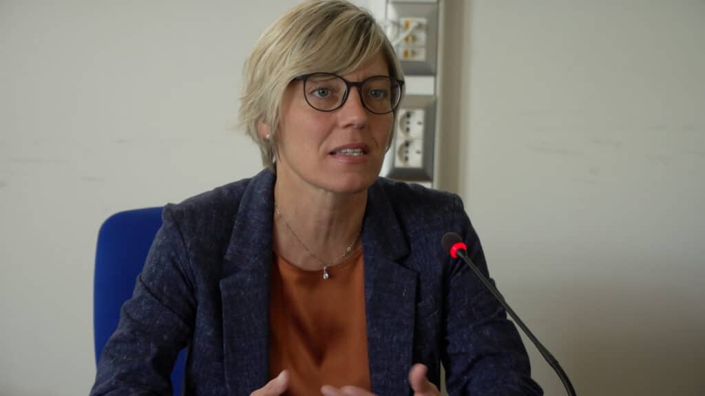 L'assessore regionale Barbara Zilli durante il suo intervento all'Assemblea ordinaria dei soci di TEC4I FVG a Udine