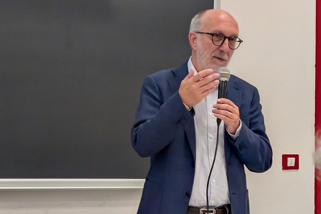 L'assessore regionale alla Salute Riccardo Riccardi