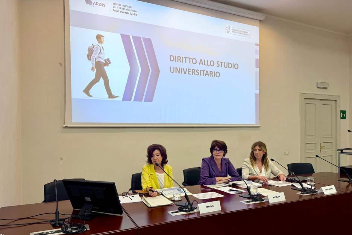 Un momento della presentazione degli interventi per il diritto allo studio in Friuli-Venezia Giulia