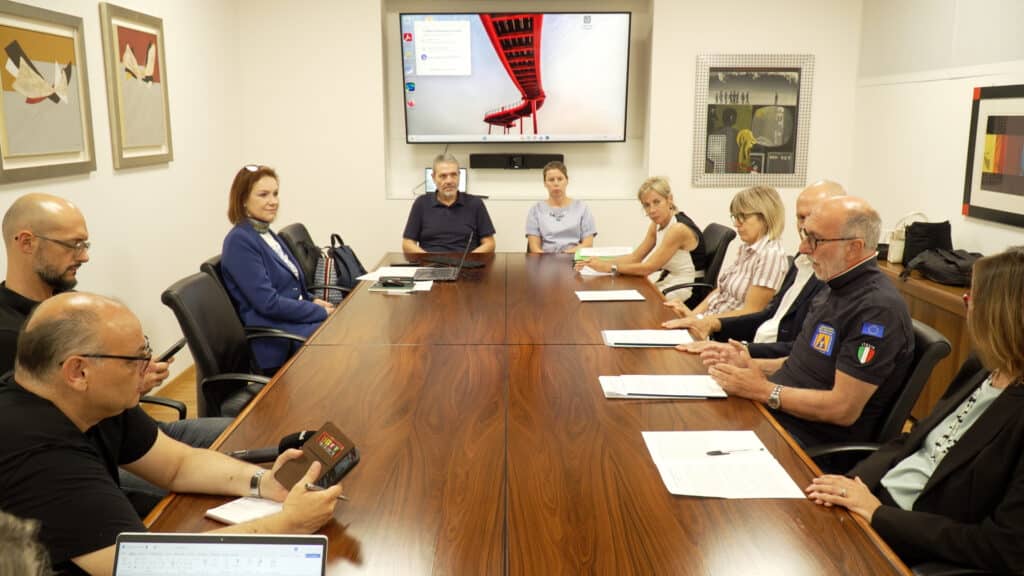 Un momento dell'incontro di oggi nella sede della Regione a Udine per la sottoscrizione dell'accordo
