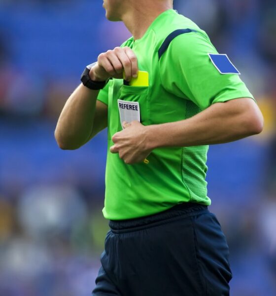 Arbitro di calcio