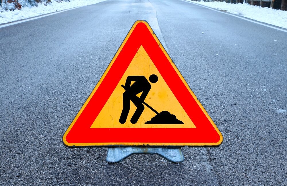 Cartello di lavori in corso