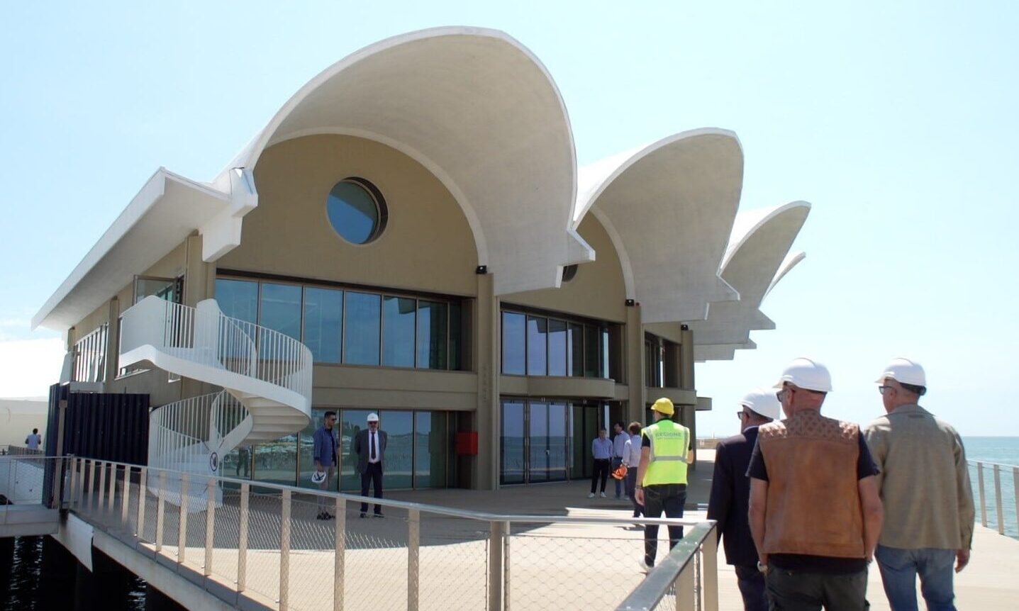 Il sopralluogo al cantiere della Terrazza a Mare di Lignano nelle fasi conclusive