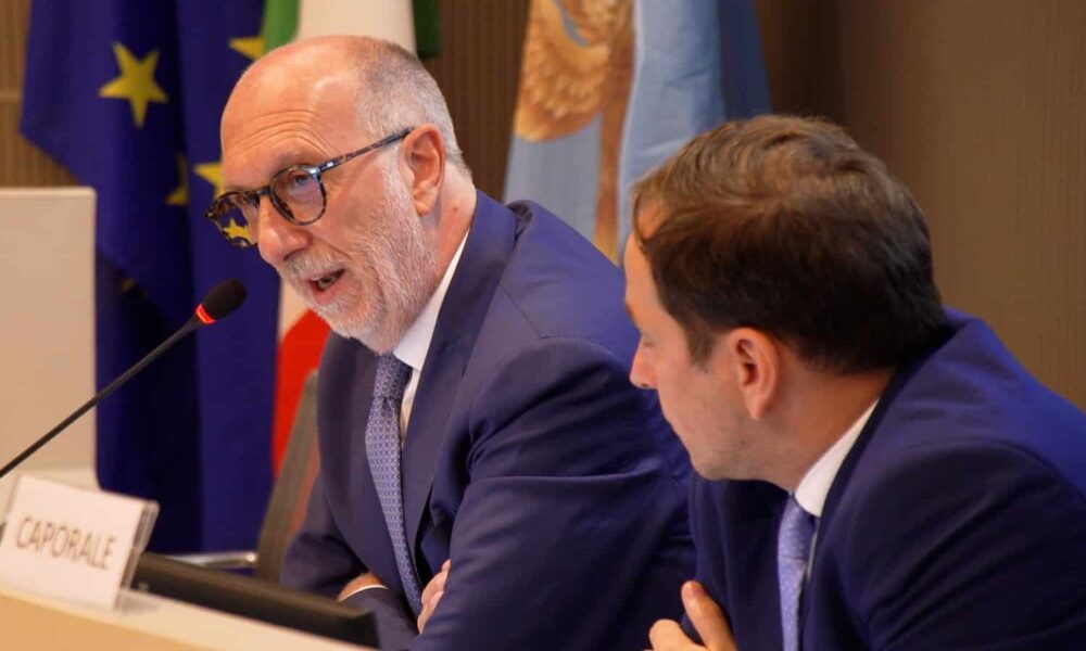 L'assessore regionale alla Salute Riccardo Riccardi presenta i dati sulle Case di comunità in Asufc con il direttore generale Denis Caporale