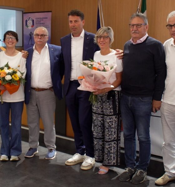 Foto di gruppo a Tolmezzo all'assemblea regionale della Federazione italiana sport invernali (Fisi)