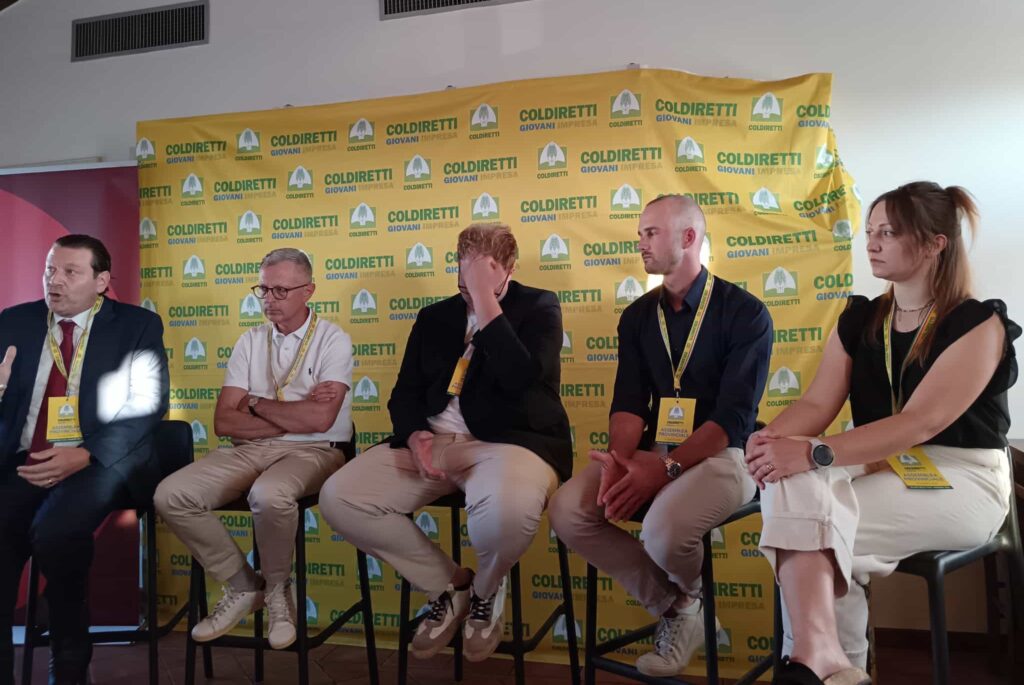 L'assessore regionale alle Risorse agroalimentari, Stefano Zannier all'assemblea dei Giovani di Coldiretti Fvg