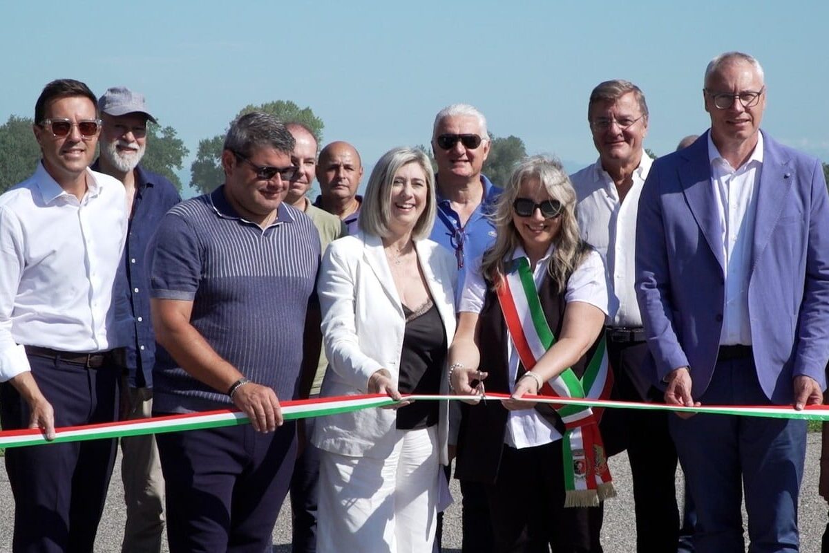 Il taglio del nastro del corridoio ecologico di Muzzana del Turgnano con l'assessore Cristina Amirante