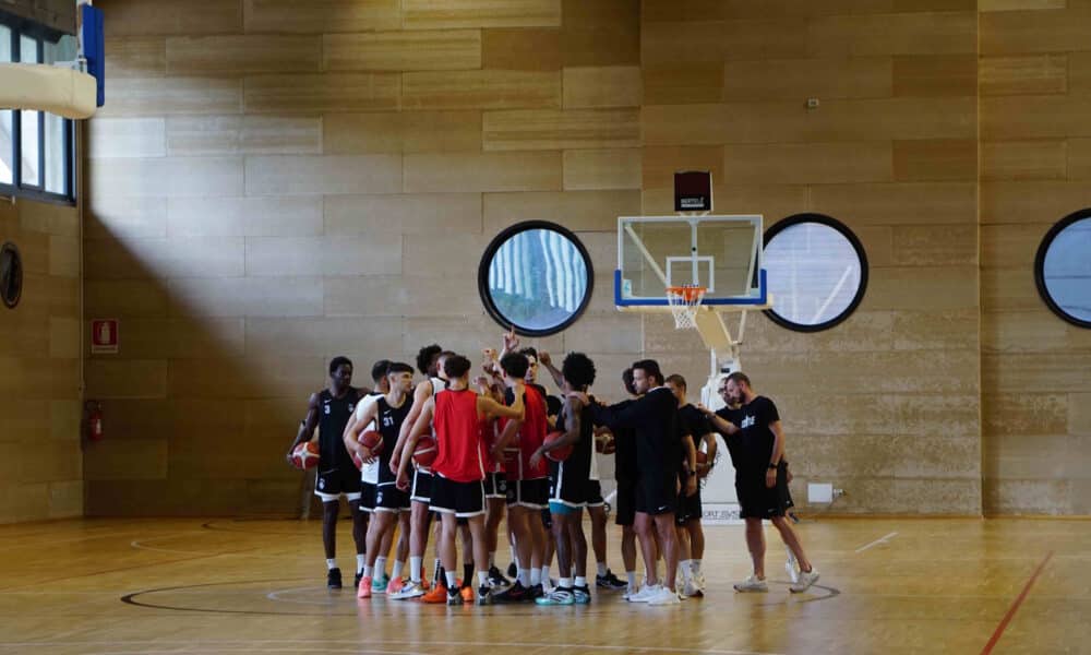 Il gruppo dell'APU a fine allenamento
