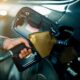 Rifornimento al distributore - Caro carburanti in FVG