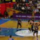 Un'azione del match