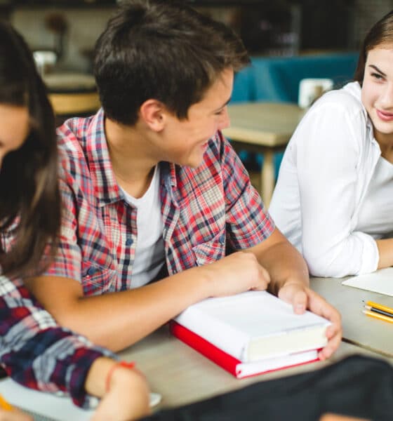 Studenti - Dall'8 ottobre è possibile richiedere i contributi per studenti in FVG