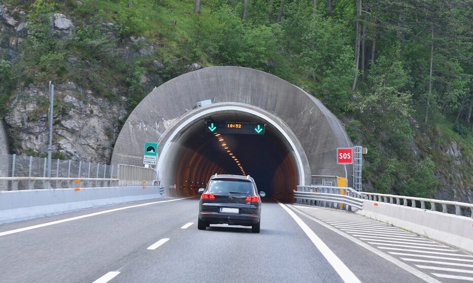 Autostrada A23