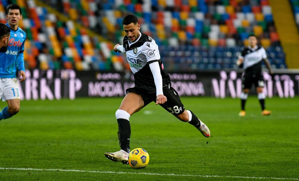 Rolando Mandragora con la maglia dell'Udinese