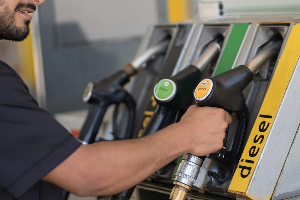 Diesel, finisce lo sconto sulle accise: quanto costa in più un pieno