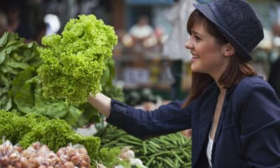 Donna al mercato