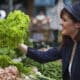Donna al mercato