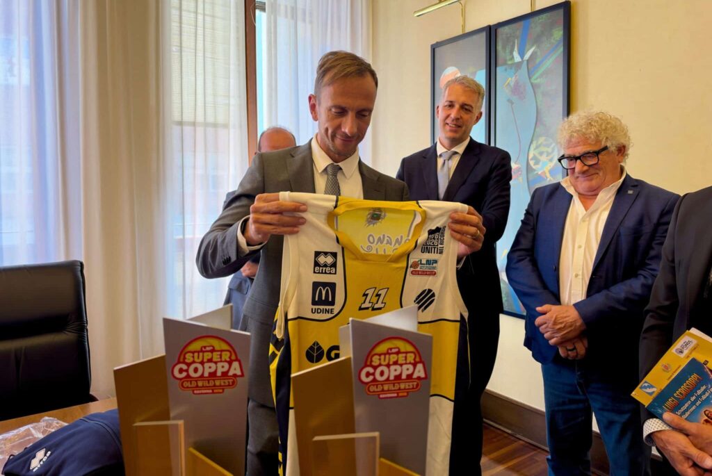 Fedriga con la maglia delle Eagles