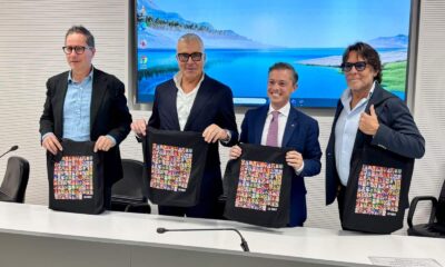 Foto di gruppo alla presentazione di Ein Prosit