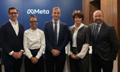 Foto di gruppo presso la sede di Meta