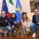 Marley e i suoi proprietari Carlotta Nelli e Marco Chimenti con gli assessori regionali Pierpaolo Roberti e Riccardo Riccardi