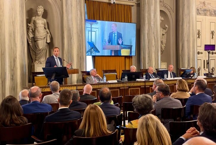 Il governatore Fedriga durante il suo intervento al Festival del cambiamento 2026 a Trieste