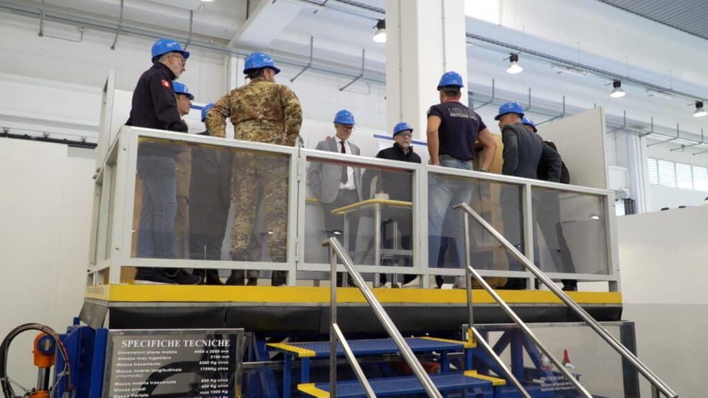 Il simulatore sismico all'interno della mostra "Terremoti d'Italia"