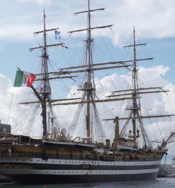 La nave scuola della Marina Militare Amerigo Vespucci a Trieste