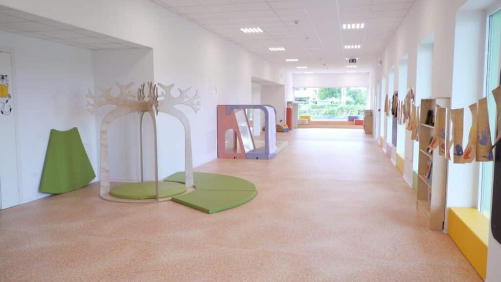 Uno degli spazi interni della nuova scuola dell'infanzia di Lauzacco